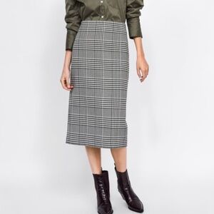 NWT Zara White Black Midi Skirt